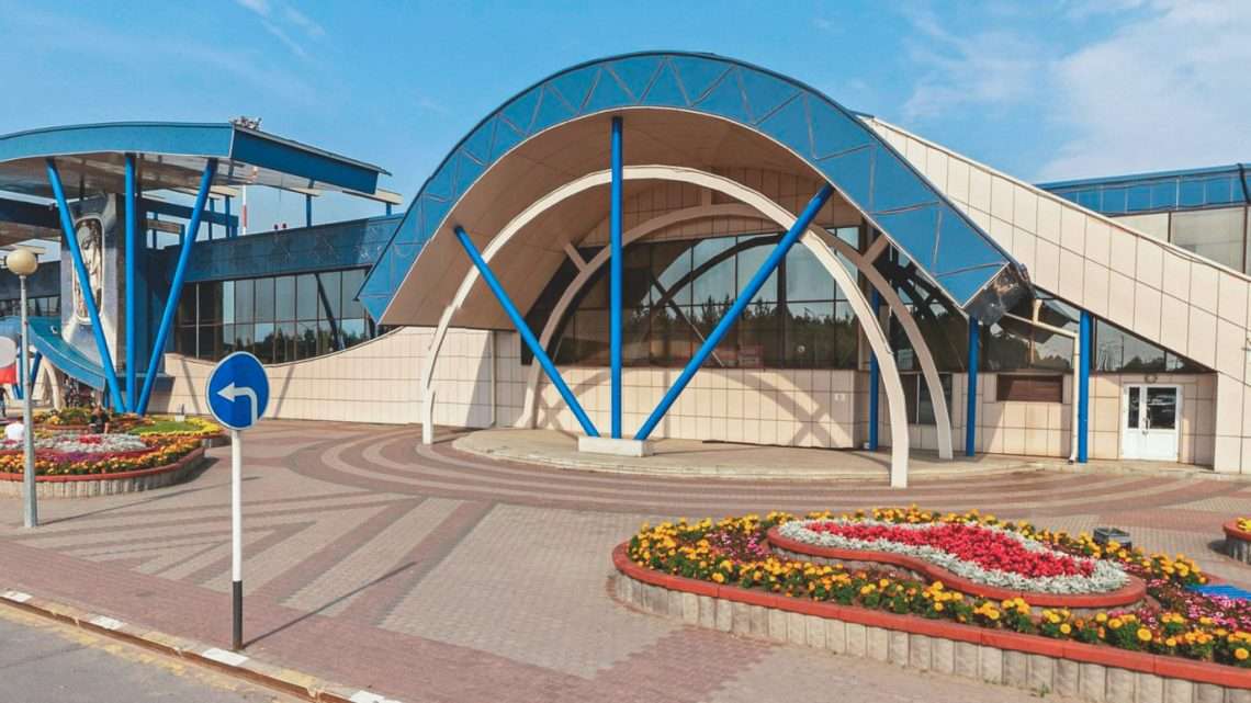 Авиабилеты Сургут Худжанд прямой рейс цена