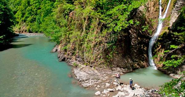 Как добраться до Ореховских водопадов