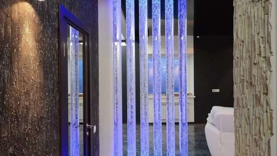 Стена с водопадом в квартире: оазис спокойствия и гармонии