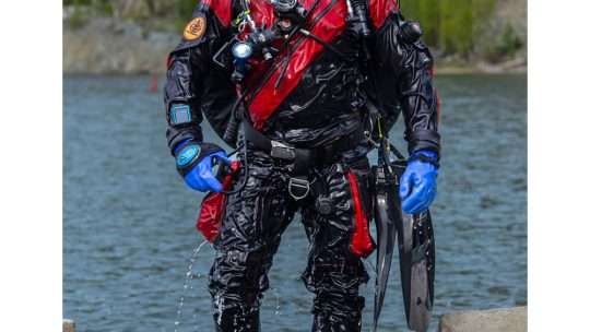 Сухие костюмы для дайвинга