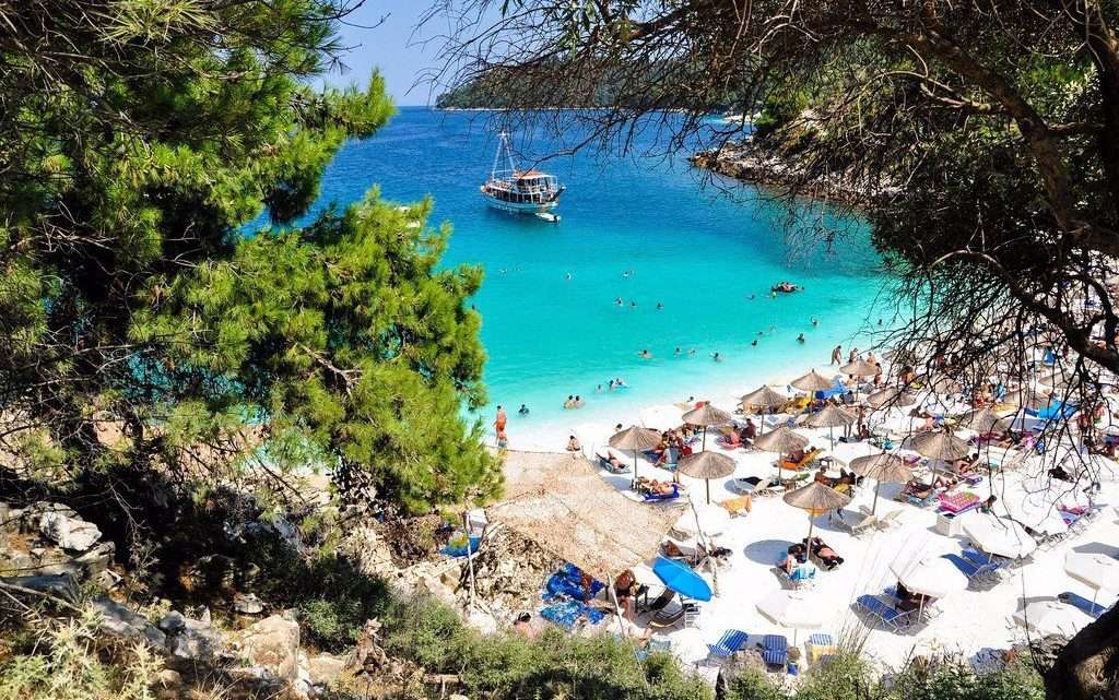 Тасос: Изумрудный остров Греции и его достопримечательности