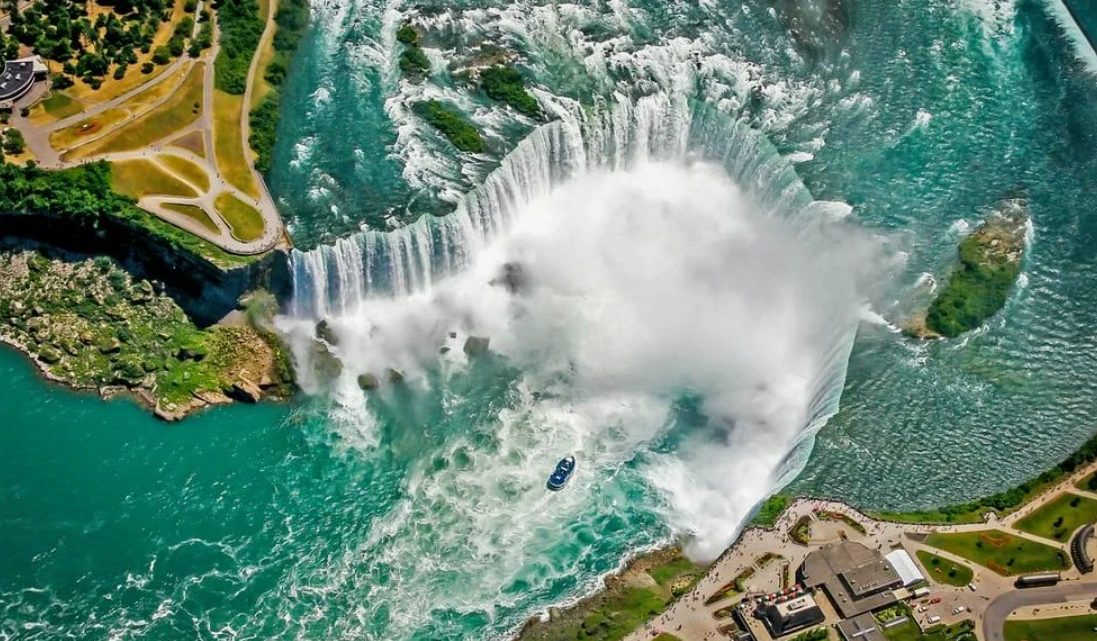 Водопады мира: 10 потрясающих природных чудес, которые стоит увидеть